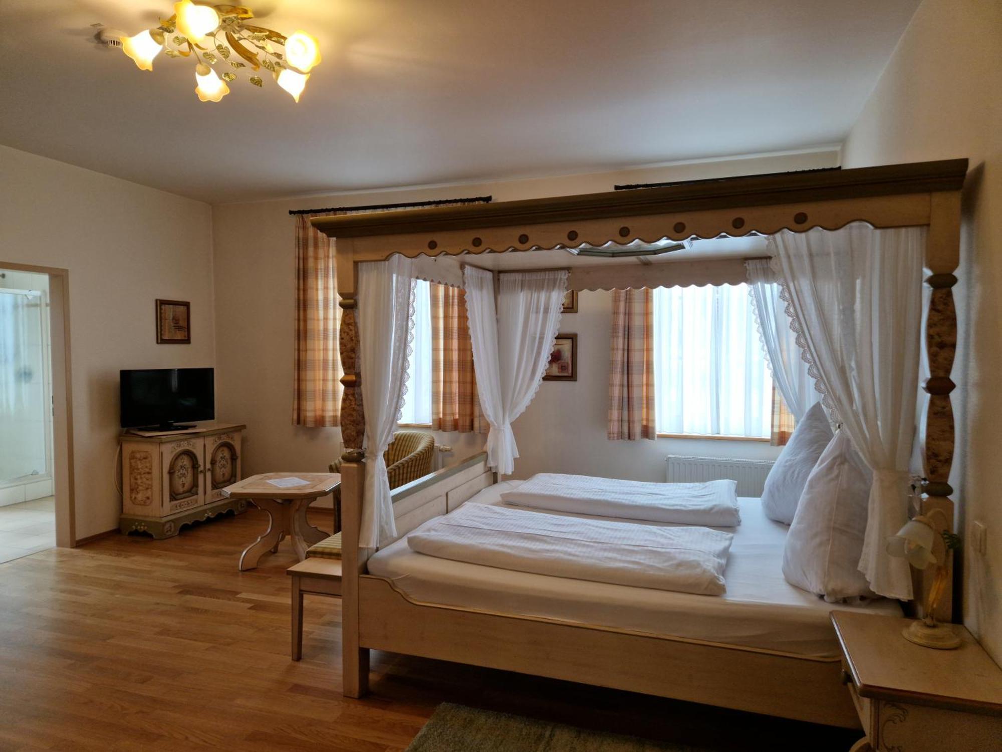 Landgasthof Krone Зенден Екстериор снимка